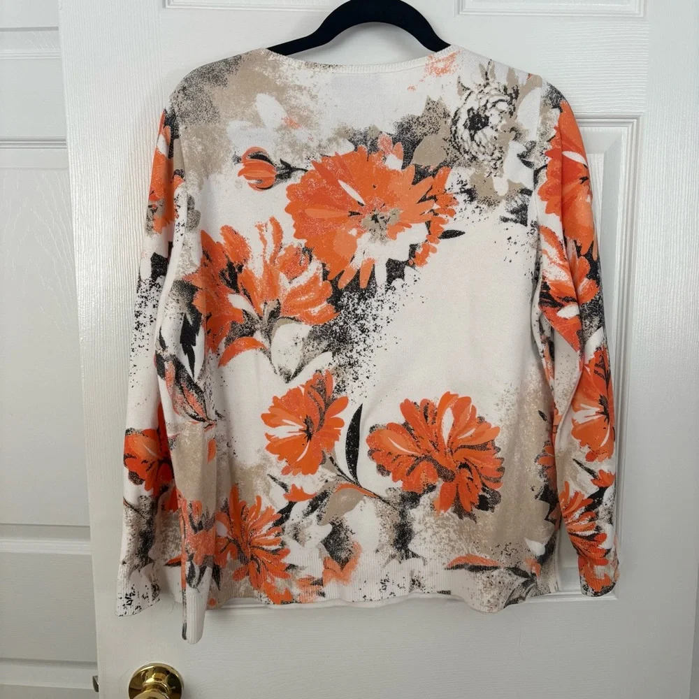 Sweater - Picture 3 of 5